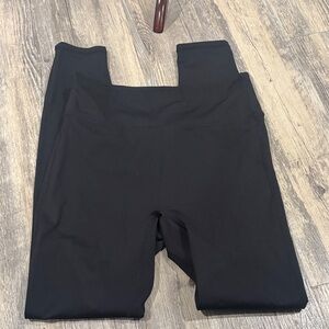 Fabletics black leggings size medium